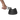 Hand som använder tång för att lyfta ur brännkoppen ur en Aduro Hybrid pelletskamin vid rengöring.